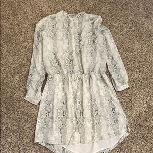 Like new snakeskin dress!🎉